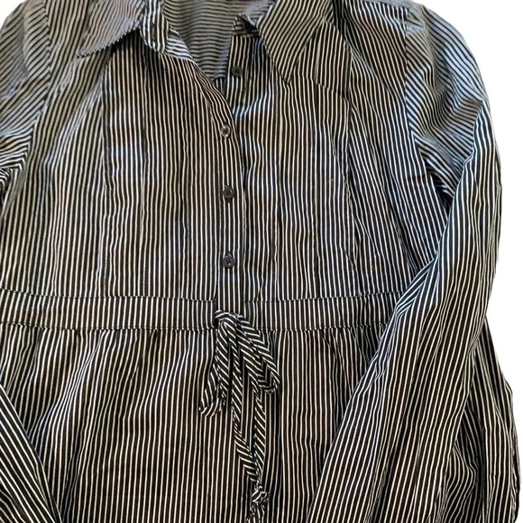 Mylie Cyrus Max Azria Top Juniors Medium Cinch Waist Roll Tab Sleeves Bl… - Picture 2 of 4